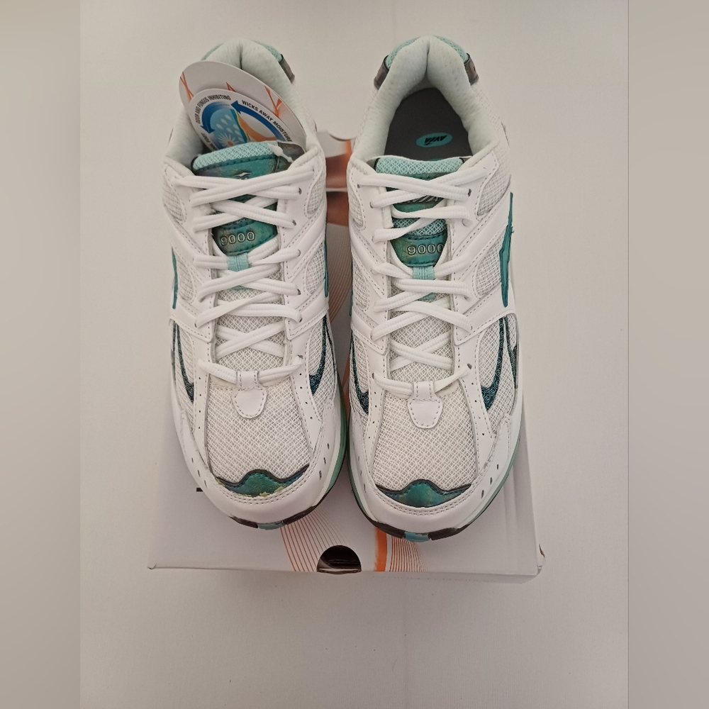 AVIA Sneakers Women Toning I Burn NIB White Aqua Teal US 7.5 M
